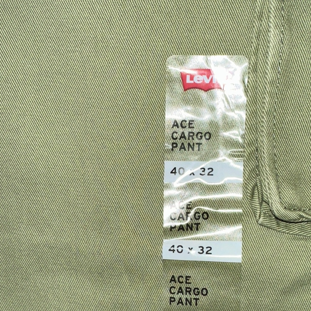 Levi's Men's Khaki Cargo Pants - Picture 2 of 6